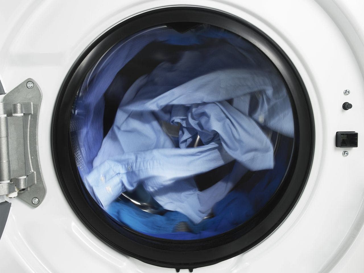 Maytag MHN33PD Commercial Coin-Operated Front Load Washer 3